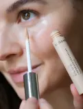 Lumene Blur Longwear - Корректор в жидкой текстуре оттенок Medium, 8 ml — фото 2