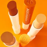 OLEHENRIKSEN Truth Banana Bright+ Vitamin CC Stick - Корректор осветляющий, 3 г, оттенок Guava — фото 5