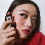 Sisley Phyto Blush Twist - Румяна для щек в креме в стике, оттенок 10 Fig — фото 3