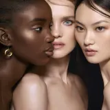 GUERLAIN Parure Gold Precious Light Concealer - Корректор для лица: корректор для лица в виде геля оттенок 1 Light Golden, 2 ml — фото 3