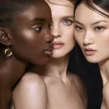 GUERLAIN Parure Gold Precious Light Concealer - Корректор для лица: корректор для лица в виде геля, 2 мл, оттенок 0 Light Rosy — фото 3