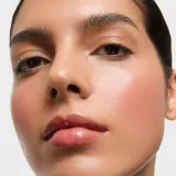 Inglot Juicy Lips Smoothing Lip Oil - Блеск для губ: олейк навильжающий до уст, 4 мл, оттенок Sweet Orange — фото 3