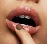 MAC Cosmetics Lipglass Clear - Блеск для губ, оттенок 7 мл — фото 3