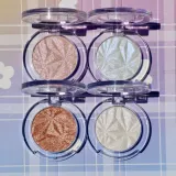 Rude Cosmetics Manga Collection Twinkle Twinkle Highlighter - Пудровый компактный хайлайтер оттенок Sawa-Chan's Heart, 4 g — фото 3