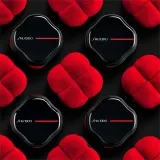Shiseido HANATSUBAKI HAKE Polishing Face Brush - Кисть для нанесения косметики в жидкой и порошковой форме, 1 szt. — фото 3
