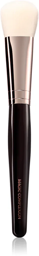 Charlotte Tilbury Magic Complexion Brush - Плоская кисть для макияжа, 1 szt.