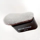 Brushworks Blending Face & Body Brush - Кисть кабуки для лица и тела тип NO. 24, 1 szt. — фото 3