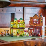 Конструктор LEGO Harry Potter 76452 Магазин квиддичного снаряжения и кафе-мороженое — фото 5
