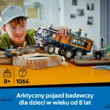 Конструктор LEGO City 60471 Грузовик исследовательницы Арктики с лабораторией — фото 5