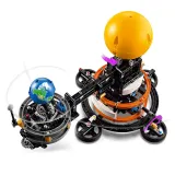 LEGO Technic - Планета Земля и Луна на орбите 42179 — фото 6