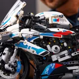 Конструктор LEGO Technic BMW M 42130 1000 RR — фото 6