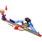 Mattel JHL42 — Трасса Disney Тачки Золотой Поршень с машинкой Молния Маккуин JHL42 — фото 7