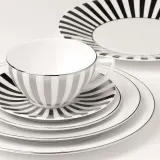 Wedgwood Тарелка для завтрака Jasper Conran Platinum 23 см 50161609640 — фото 2