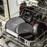 KitchenAid Набор из 2-х сковород Classic 20+28 см. CC005685-001 — фото 4