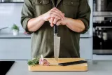 KitchenAid Нож Сантоку 18см в ножнах KOG7IKSSOHOBA — фото 5
