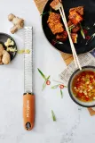 Microplane Терка для апельсинов и корицы премиум-класса Zester 46823 — фото 2