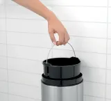 Brabantia Контейнер для мусора Slide Bin 5л, матовая сталь 477546 — фото 4