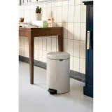 Brabantia NewIcon Контейнер для мусора Soft Beige, 20л 149948 — фото 2