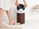 Brabantia Контейнер для мусора NewIcon 5л коричневый 208546 — фото 3