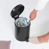 Brabantia Контейнер для мусора NewIcon 2x2л черный 280405 — фото 4