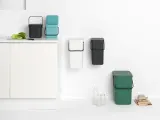 Brabantia Контейнер для сортировки мусора Sort & Go 6л, серый 109720 — фото 3