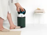Brabantia Контейнер для мусора NewIcon 5л зеленый 304026 — фото 4