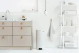 Brabantia Контейнер для мусора NewIcon 30л белый 111785 — фото 2