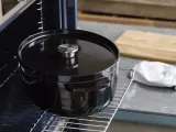 KitchenAid Чугунная кастрюля 22 см 3,3 л черная EAN 4894871009370 — фото 5