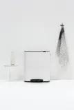 Brabantia Контейнер для мусора Bo 2x30 л белый EAN 8710755211447 — фото 3