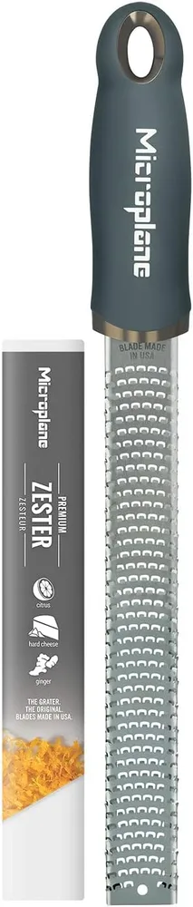 Терка Microplane After Dark Grey для цитрусовых, твердых сыров, имбиря, шоколада, мускатного ореха и трюфелей, с лезвиями из нержавеющей стали - Сделано в США