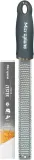Терка Microplane After Dark Grey для цитрусовых, твердых сыров, имбиря, шоколада, мускатного ореха и трюфелей, с лезвиями из нержавеющей стали - Сделано в США — фото 1