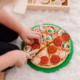 Spin Master 93611 20155221 — Игровой набор Melissa & Doug деревянная пицца с 36 аксессуарами Pizza Party — фото 6