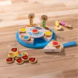 Spin Master 93611 20155234 — Игровой набор Melissa & Doug деревянный праздничный торт с 33 аксессуарами — фото 8