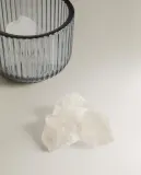 Zara Home Аромадиффузор набор: эфирное масло Luminous Saffron 15 мл, вулканические камни и керамическая чаша, пряный древесный аромат, Горчичный — фото 4