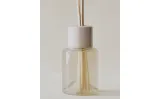 Zara Home Аромадиффузор Luminous Camellia 190 мл, тростниковые палочки микадо, аромат цветочный, Розовый — фото 5