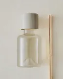 Zara Home Аромадиффузор Luminous Camellia 95 мл, тростниковые палочки микадо, аромат цветочный, Розовый — фото 1