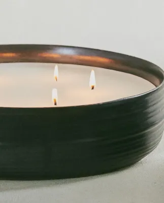 Zara Home Свеча ароматическая Verdant Forest 1350 г, растительный воск, аромат древесный, Коричневый