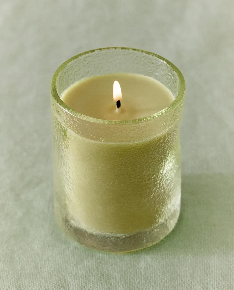 Zara Home Свеча ароматическая Vetiver Melon 155 г, растительный воск, аромат древесный, Коричневый