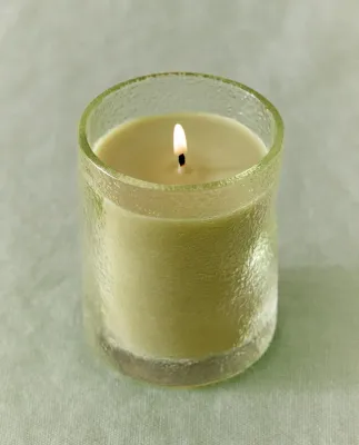 Zara Home Свеча ароматическая Vetiver Melon 155 г, растительный воск, аромат древесный, Коричневый