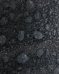 Zara Home Свеча ароматическая Velvet Cuir 170 г, растительный воск, аромат восточный древесный, Коричневый
