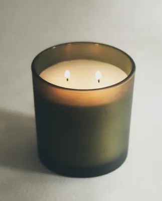 Zara Home Свеча ароматическая Tuberose 350 г, растительный воск, аромат цветочный, Розовый