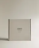 Zara Home Свеча ароматическая Luminous Camellia 540 г, растительный воск, аромат цветочный, Розовый — фото 6