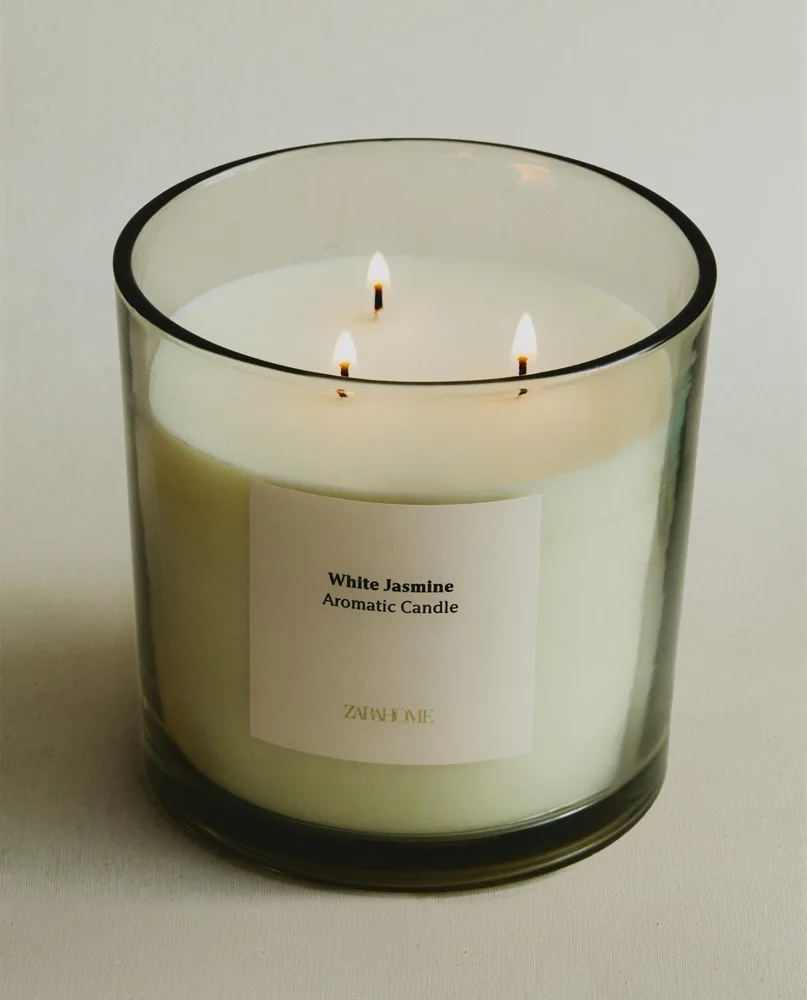 Zara Home Свеча ароматическая White Jasmine 620 г, растительный воск, аромат цветочный, Розовый