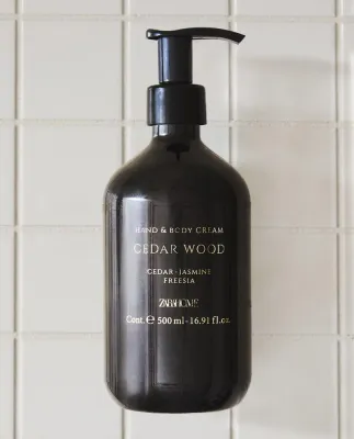 Zara Home Крем для рук Cedar Wood 500 мл питательный, парфюмированный, аромат древесный