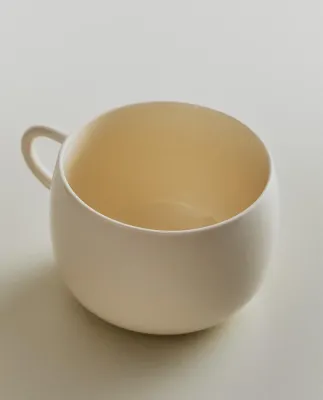 Zara Home чашка из каменной керамики, цвет кремовый, 15.3 см