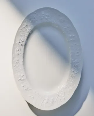 Zara Home блюдо сервировочное из фарфора, цвет кремовый, 28.4 см