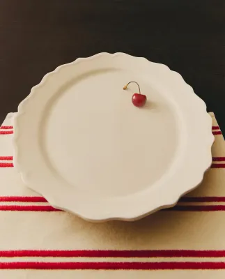 Zara Home блюдо сервировочное из фаянса, цвет бежевый, 40 см