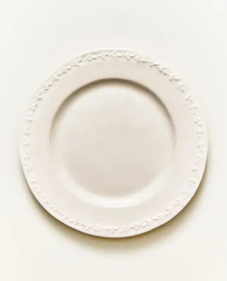Zara Home тарелка десертная из фаянса, цвет кремовый, 23.2 см