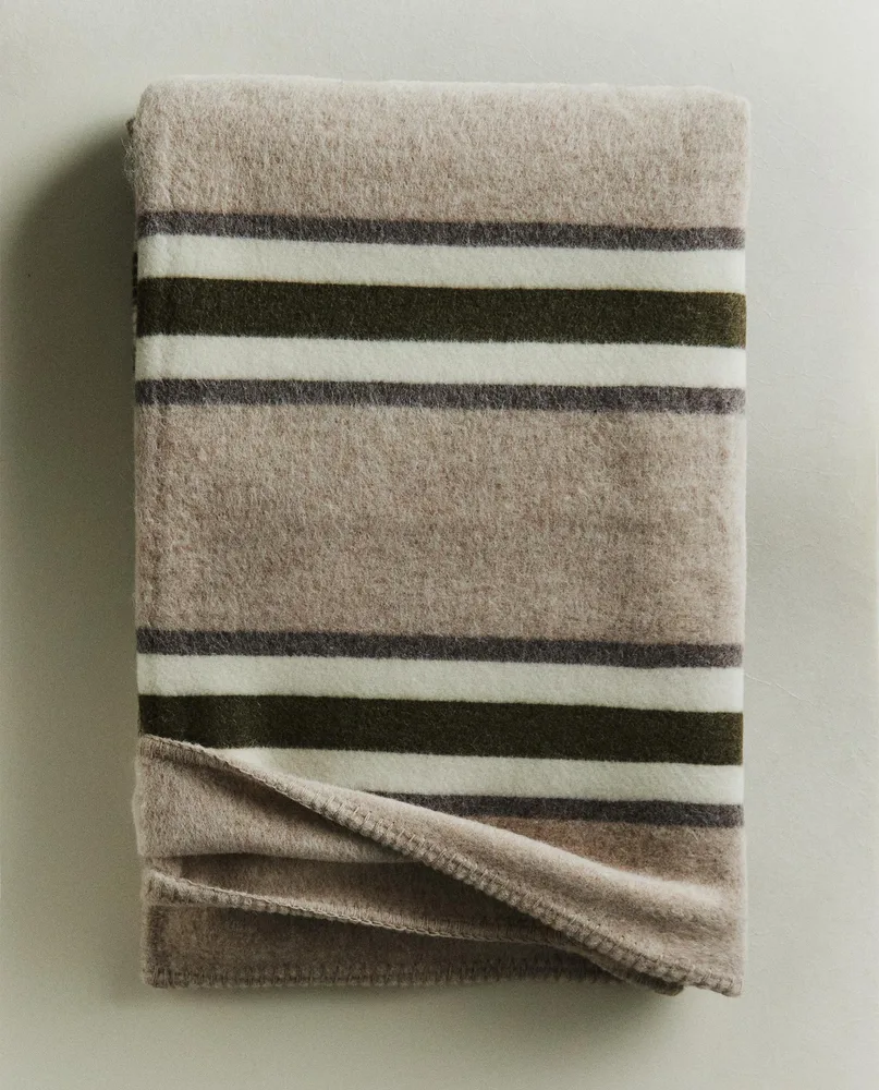 Zara Home плед из шерсти, хаки, в полоску, 140x190 см