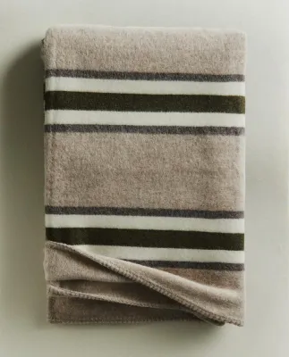 Zara Home плед из шерсти, хаки, в полоску, 140x190 см